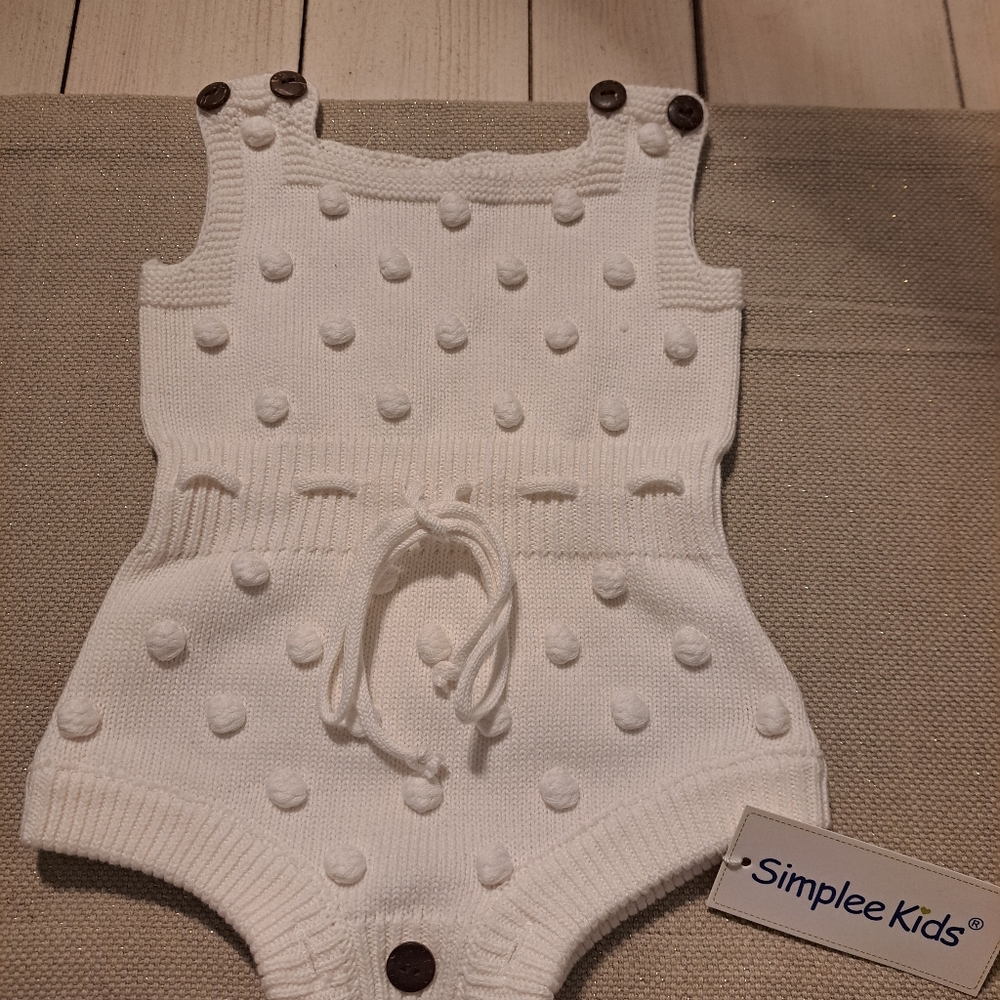 Simplee Kids Off White Sleeveless Babies Knit Romper